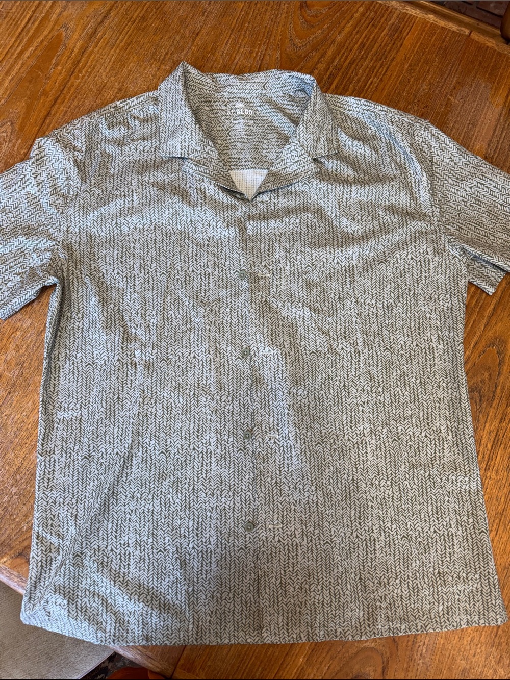 Men's Short-Sleeve Button-Down Shirt in Black & White Herringbone